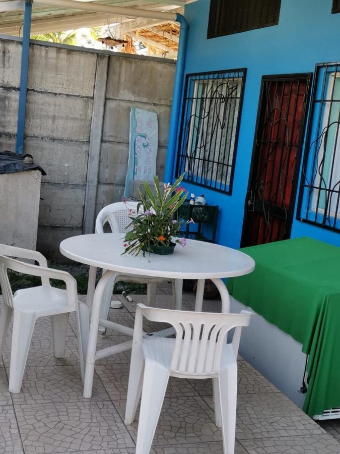 Cabinas Mitchaelle'S Puerto Viejo de Talamanca Εξωτερικό φωτογραφία