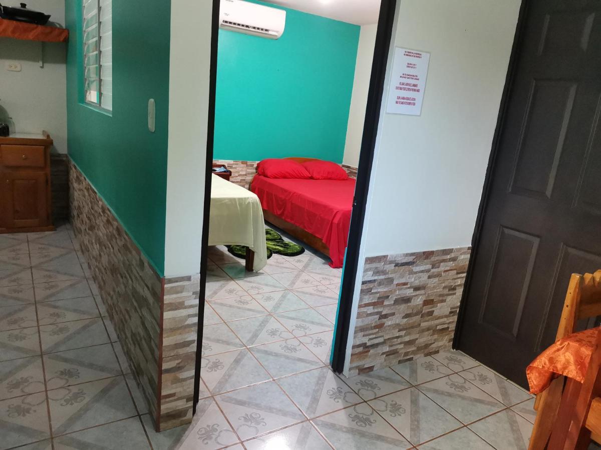 Cabinas Mitchaelle'S Puerto Viejo de Talamanca Εξωτερικό φωτογραφία