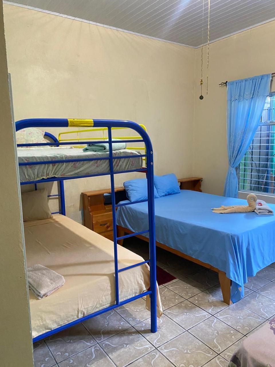 Cabinas Mitchaelle'S Puerto Viejo de Talamanca Εξωτερικό φωτογραφία